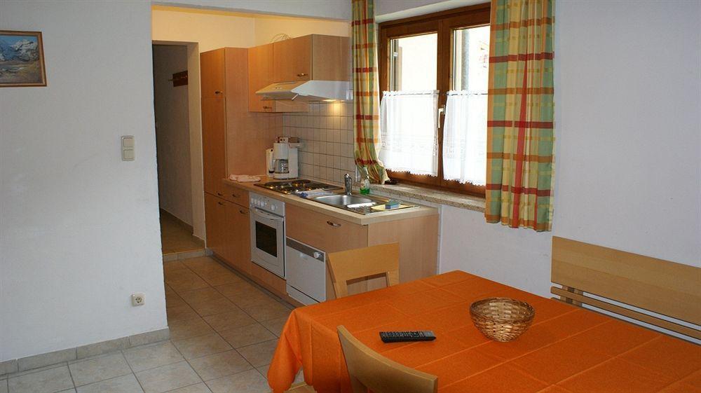 Marlies Apartment *