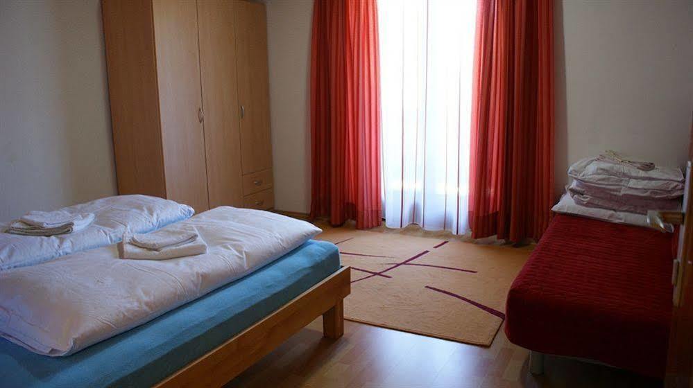 Marlies Apartment *